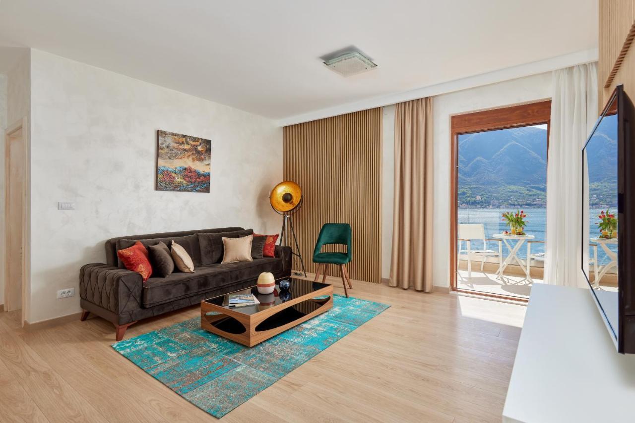 Apartment Noa With Sea View Kotor Kültér fotó